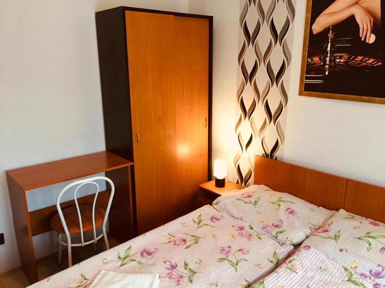 Stella Vendeghaz Hotel Дебрецен Екстериор снимка