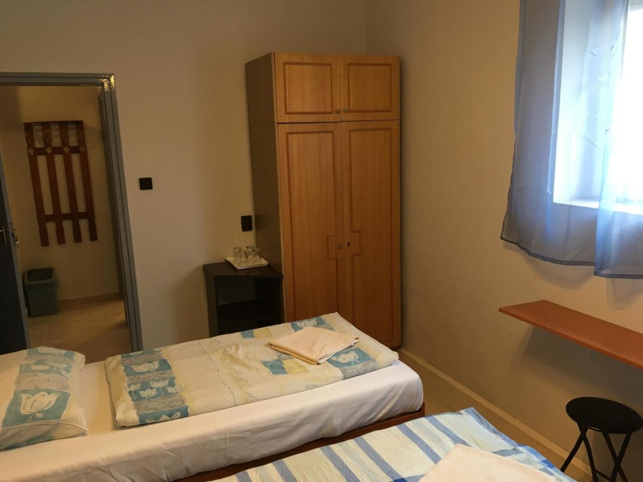 Stella Vendeghaz Hotel Дебрецен Екстериор снимка