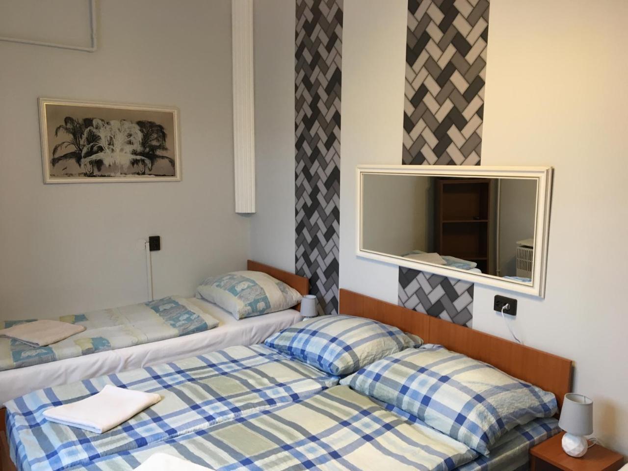 Stella Vendeghaz Hotel Дебрецен Екстериор снимка